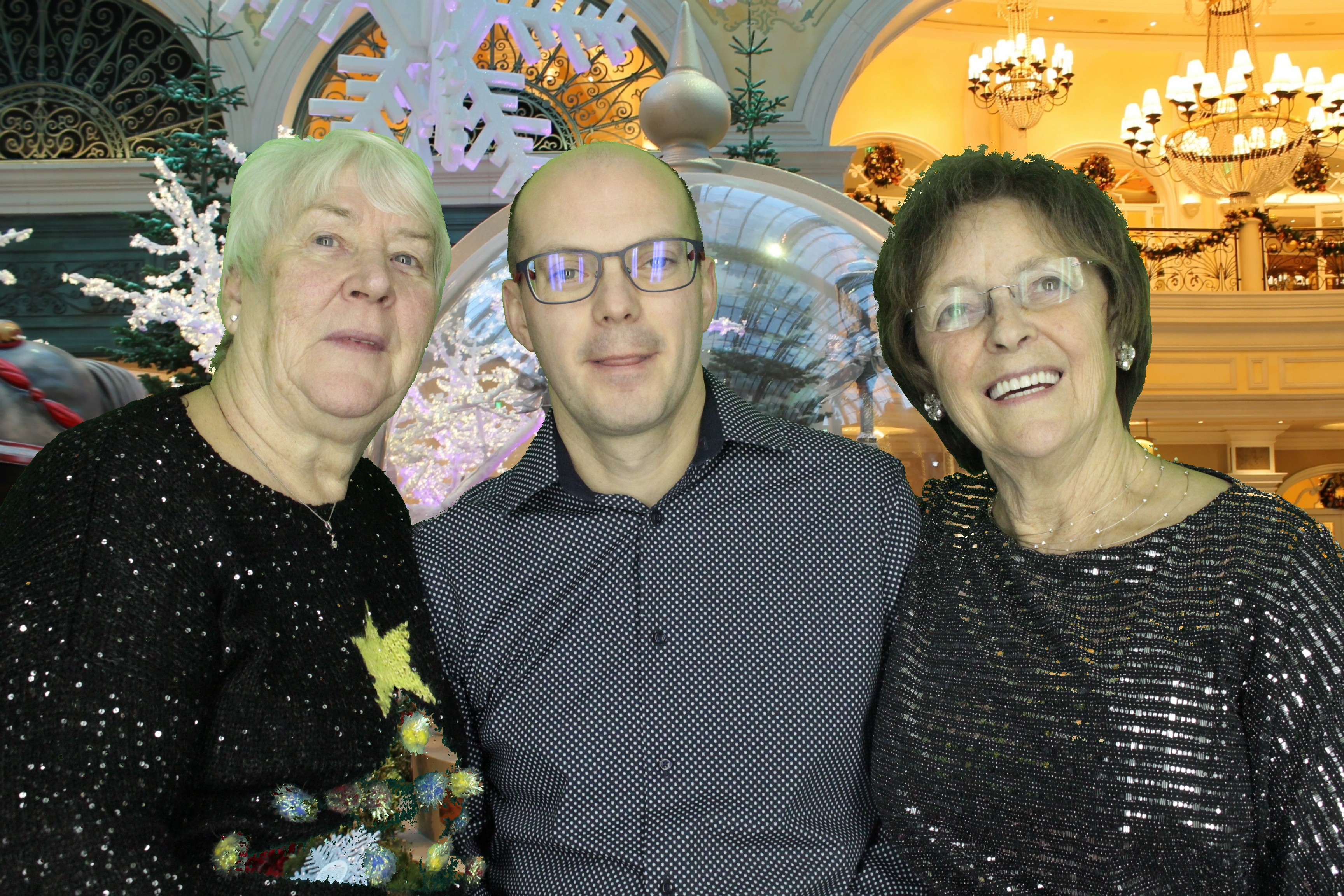 Waitrose Christmas Party 2019 | View more photos from the event at gallery.myphotoboothexperience.co.uk/u/MyPhotoBoothExperienceLtd/Waitrose-Christmas-Party-2019